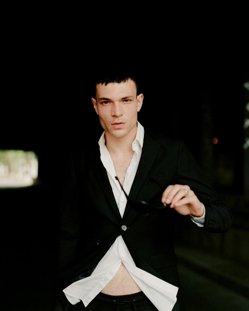 Luka Isaac Model Sisley Campaign Men Fall 2022 » Sisley Unpacks the Essential Wardrobe Luka Isaac Model Sisley Campaign Men Fall 2022