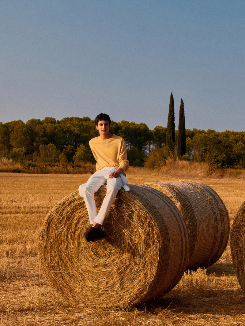 Sunset in the Country: Takfarines Dons Massimo Dutti Fall Style
