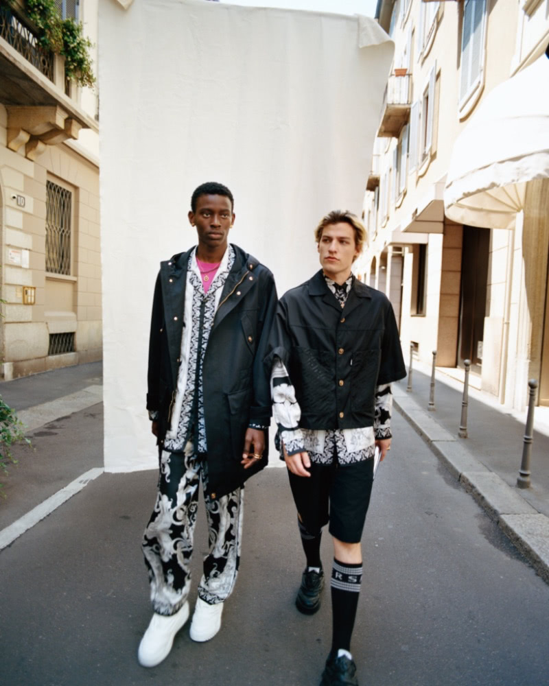 Adamu Bulus Jake Bongiovi Model Versace Campaign Men Pre-fall 2022 » Jake Bongiovi & Adamu Bulus Star in Versace Campaign Adamu Bulus Jake Bongiovi Model Versace Campaign Men Pre-fall 2022