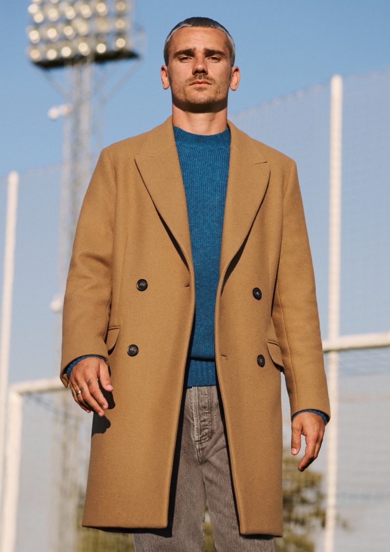 Antoine Griezmann Mango Man Campaign Fall 2022 Double-breasted Coat » Antoine Griezmann Embraces Timeless Style in Mango Antoine Griezmann Mango Man Campaign Fall 2022 Double-breasted Coat
