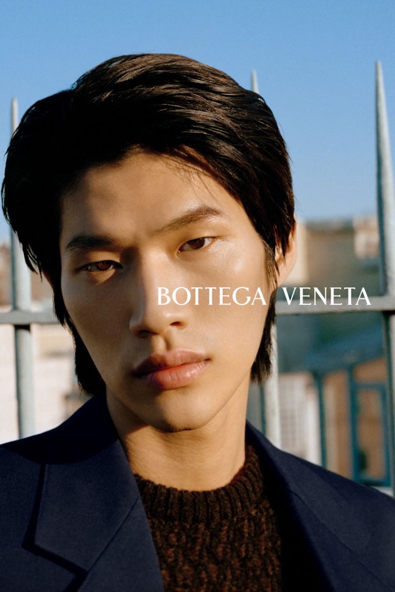 Bottega Veneta Campaign Men Fall Winter 2022 002