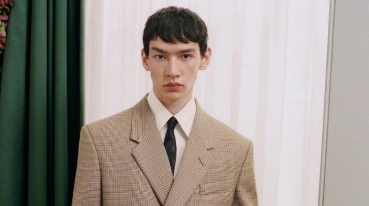 Dunhill Celebrates the Sartorial Uniform with Fall ’22 Campaign