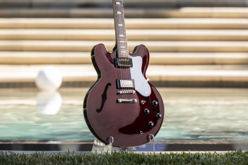 Epiphone Noel Gallagher Riviera Guitar » Noel Gallagher Partners with Gibson & Epiphone for New Guitars Epiphone Noel Gallagher Riviera Guitar