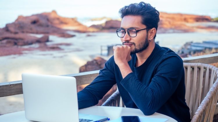 Why Has Online Shopping Become So Popular in India?