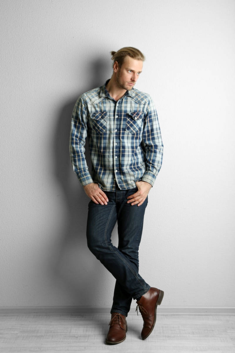 Man Shirt Jeans Man Bun » What Are the Pros & Cons of Wearing Polyester? Man Shirt Jeans Man Bun
