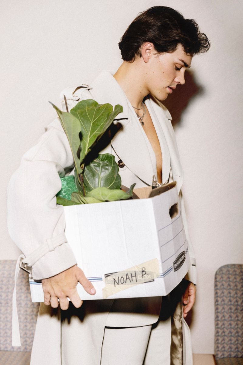 » Noah Beck Reports to the Office for Numéro Netherlands Noah Beck 2022 Numero Netherlands 005
