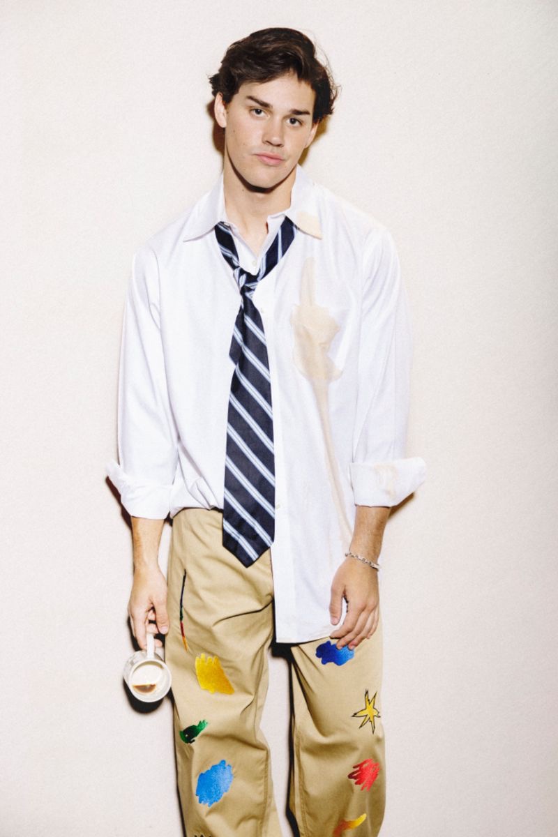 » Noah Beck Reports to the Office for Numéro Netherlands Noah Beck 2022 Numero Netherlands 007