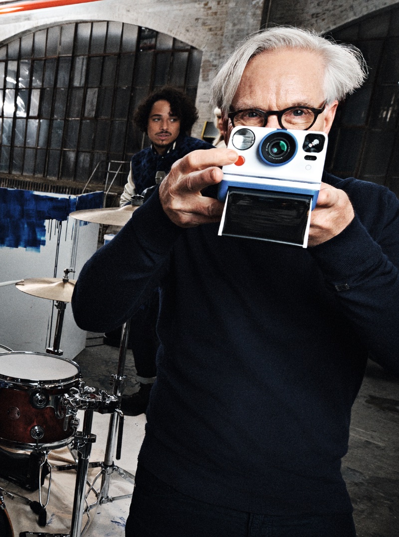 Tommy Hilfiger Campaign Men Fall 2022 » Tommy Factory: Travis Barker, Jon Batiste + More Front Tommy Hilfiger Campaign Tommy Hilfiger Campaign Men Fall 2022