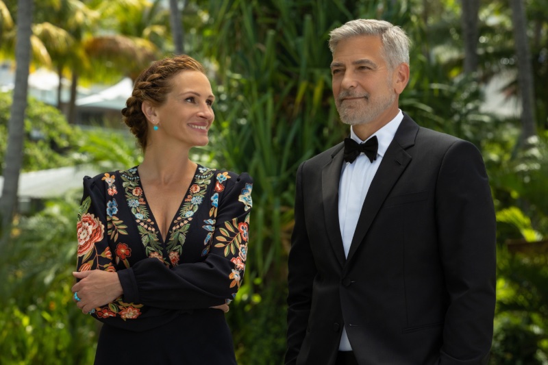 George Clooney Tuxedo Giorgio Armani Julia Roberts Ticket to Paradise 2022