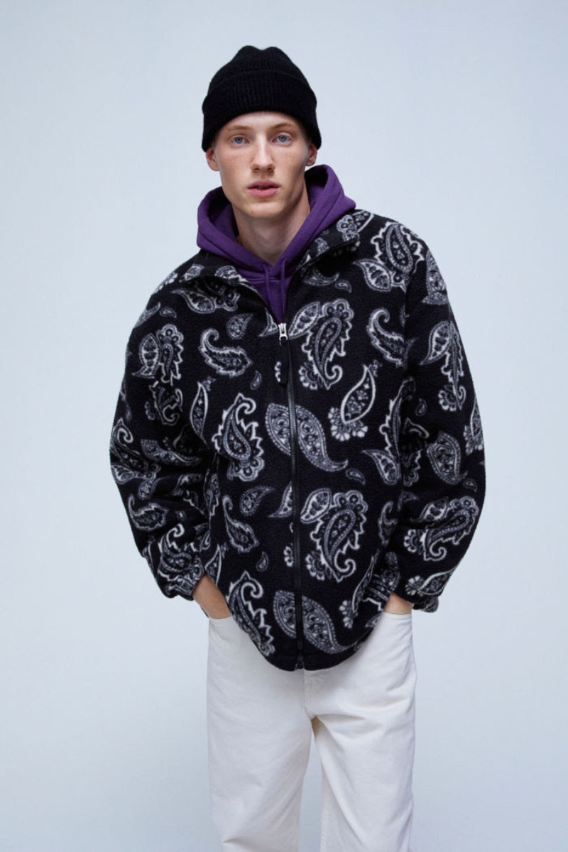 H&M Men '90s Style Fall 2022 Braien Vaiksaar Model Paisley Print Fleece Jacket