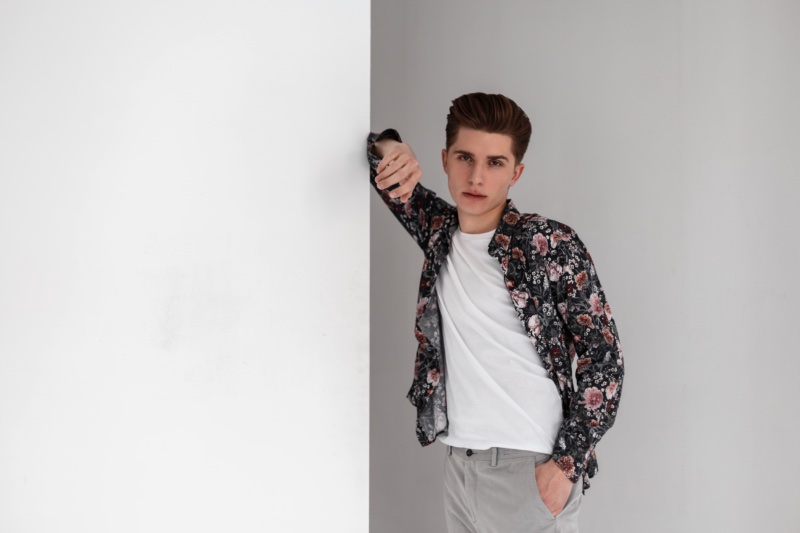 Man Floral Shirt » Why More Men Would Benefit from Flowers Man Floral Shirt