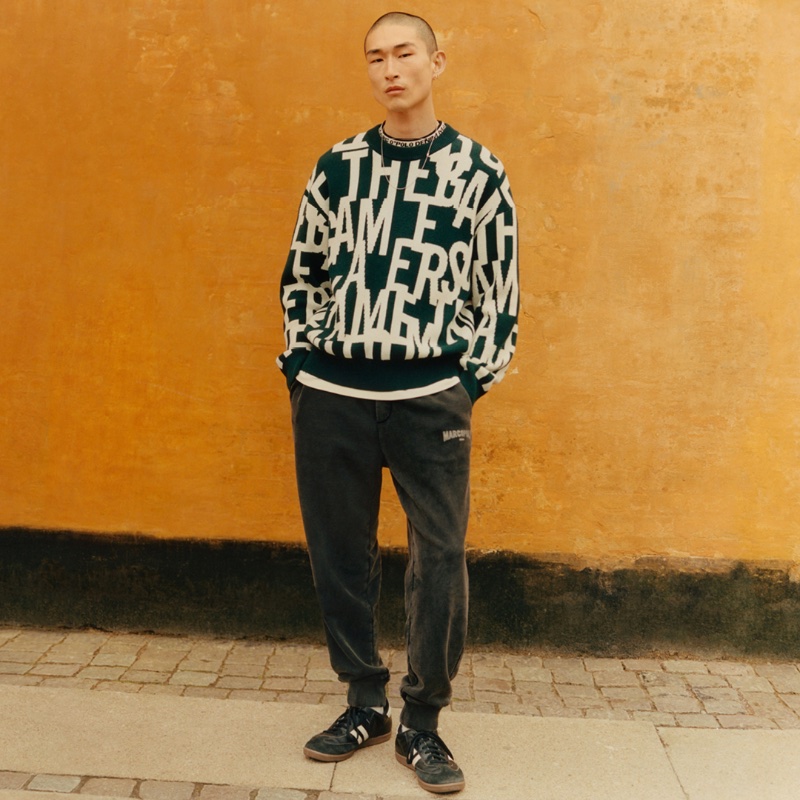 Marc O'Polo Denim Collection Men Fall 2022 Sang Woo Kim Model Sweater