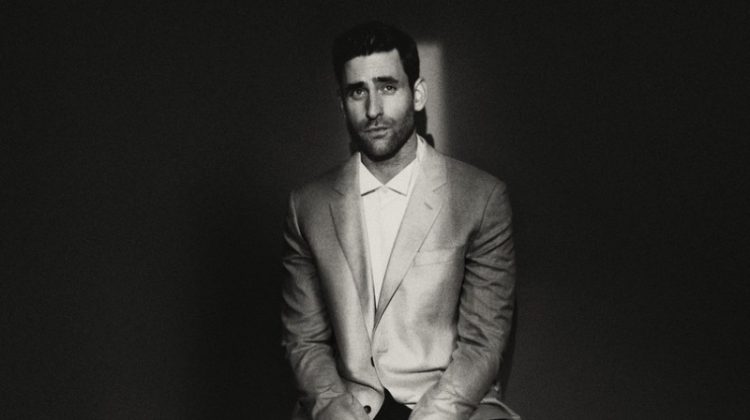 Oliver Jackson-Cohen Photo Schön! 2022 Sitting