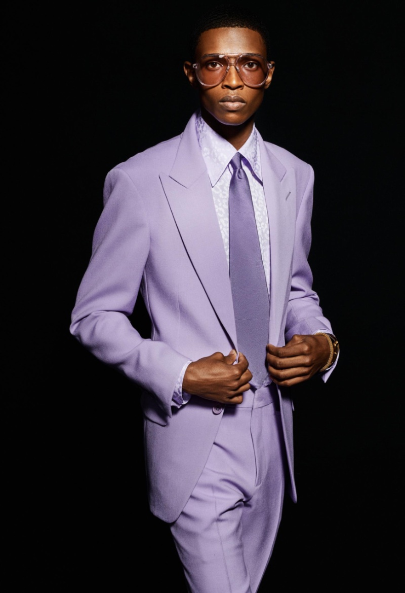 Tom Ford Men Collection Spring 2023 Suit Lavender Malik Anderson Model » Tom Ford Packs a Colorful Punch for Spring '23 Collection Tom Ford Men Collection Spring 2023 Suit Lavender Malik Anderson Model
