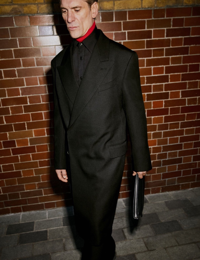 Felix Friedman dons a sleek Dunhill coat from the brand's fall-winter 2022 collection.