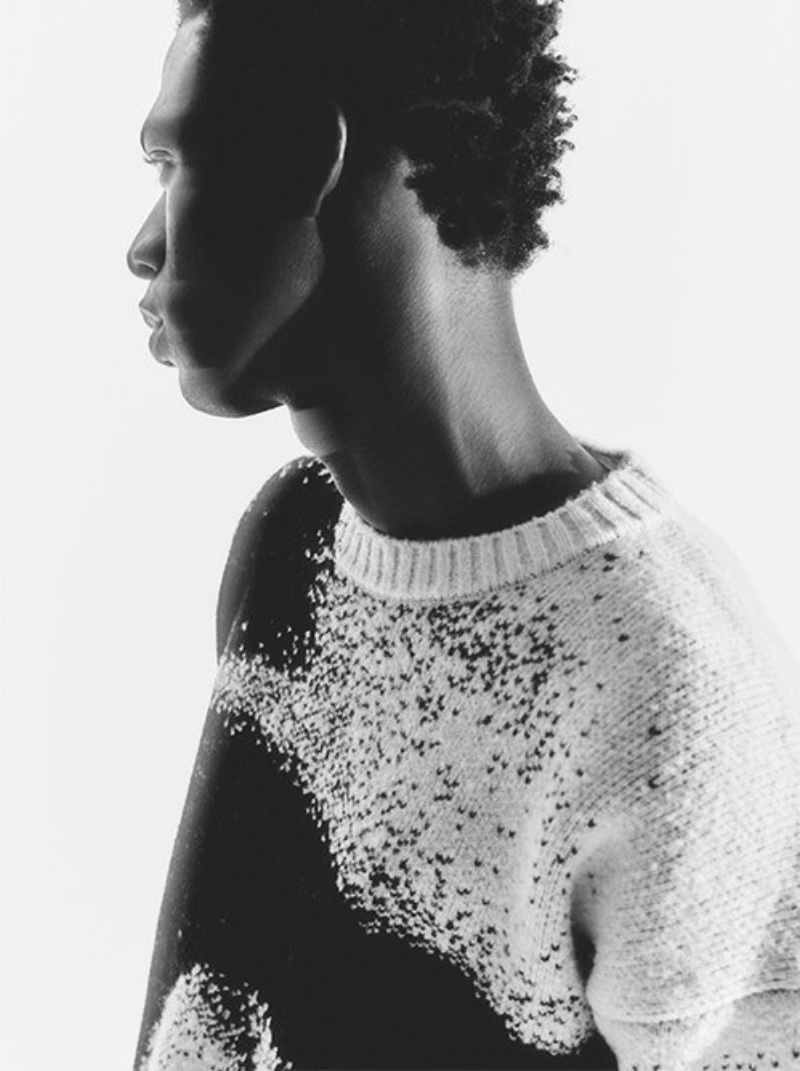 Cherif Douamba Model Alexander McQueen Sweater Luisaviaroma Editorial 2022 » LuisaViaRoma's Holiday Edit Blows Into Town with a Luxe Touch Cherif Douamba Model Alexander McQueen Sweater Luisaviaroma Editorial 2022