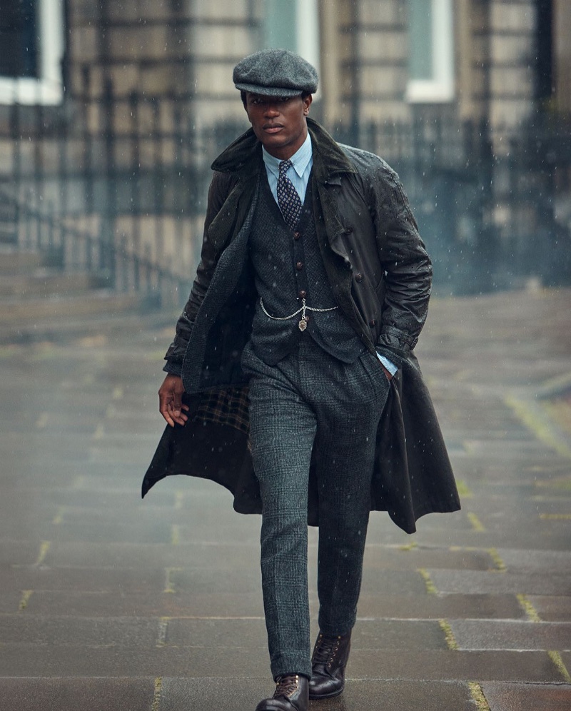 Hamid Onifade channels Edwardian style in a look for the Polo Originals Ralph Lauren fall-winter 2022 campaign. » A Return to Classic Luxury for Ralph Lauren's Polo Originals Hamid Onifade channels Edwardian style in a look for the Polo Originals Ralph Lauren fall-winter 2022 campaign.