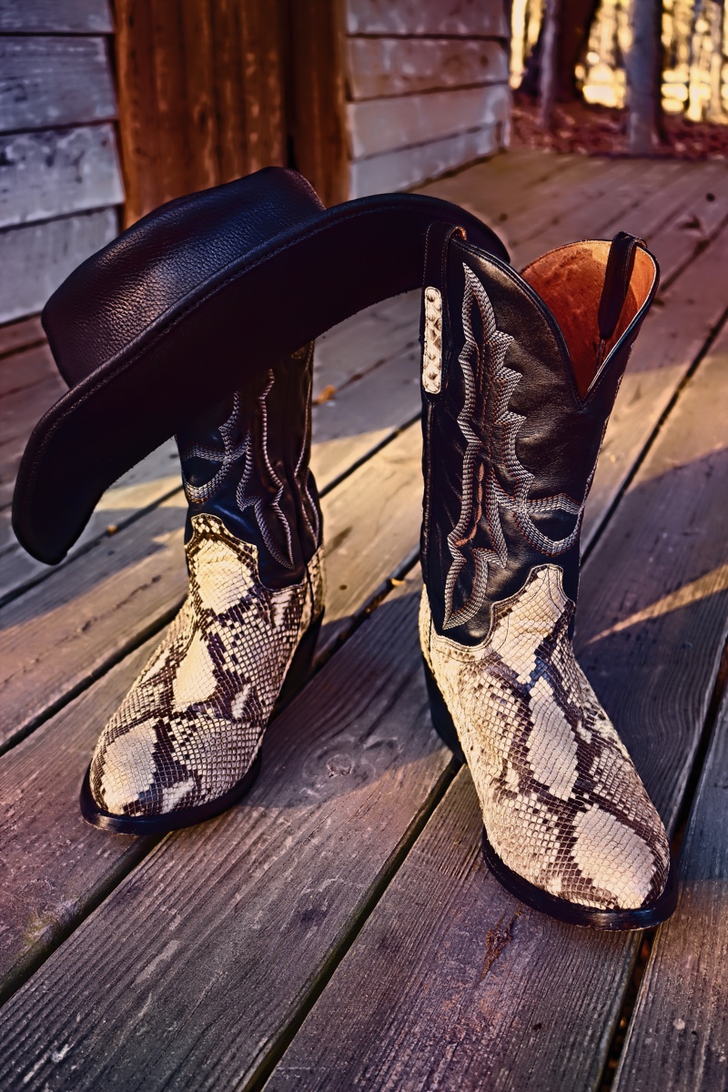 How to Wear Cowboy Boots in 2022 Like a Style Pro - PureWow