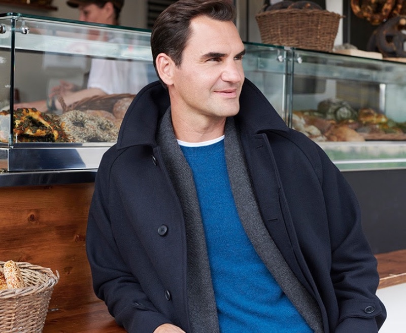 Roger Federer stays warm in UNIQLO's Balmacaan coat. » Roger Federer Shares His UNIQLO Favorites Roger Federer stays warm in UNIQLO's Balmacaan coat.