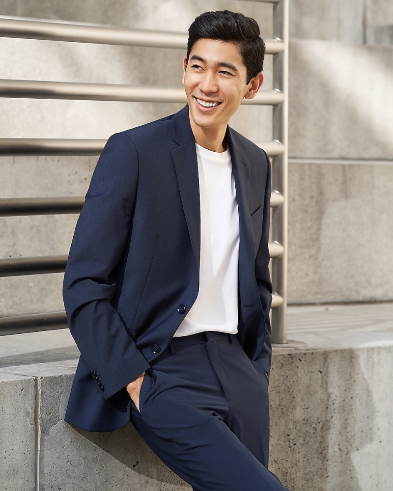 Every man should own at least one essential suit jacket in black or navy blue. » Men's Holiday Outfits: Where Sartorial Dreams Thrive Every man should own at least one essential suit jacket in black or navy blue.
