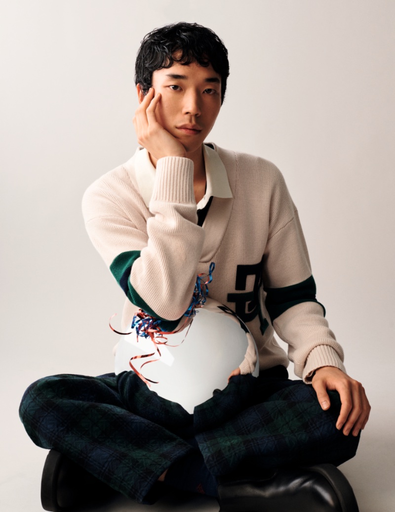 Model Wonhee Lee stars in Tommy Hilfiger's new Festive campaign for the holidays. » Tommy Hilfiger Reveals New Fashions for the Holidays Model Wonhee Lee stars in Tommy Hilfiger's new Festive campaign for the holidays.