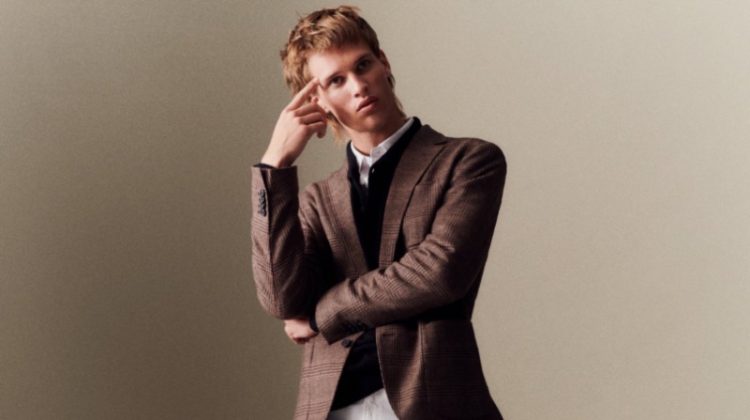 Yeray Showcases Everyday Elegance for Massimo Dutti Yeray Showcases Everyday Elegance for Massimo Dutti
