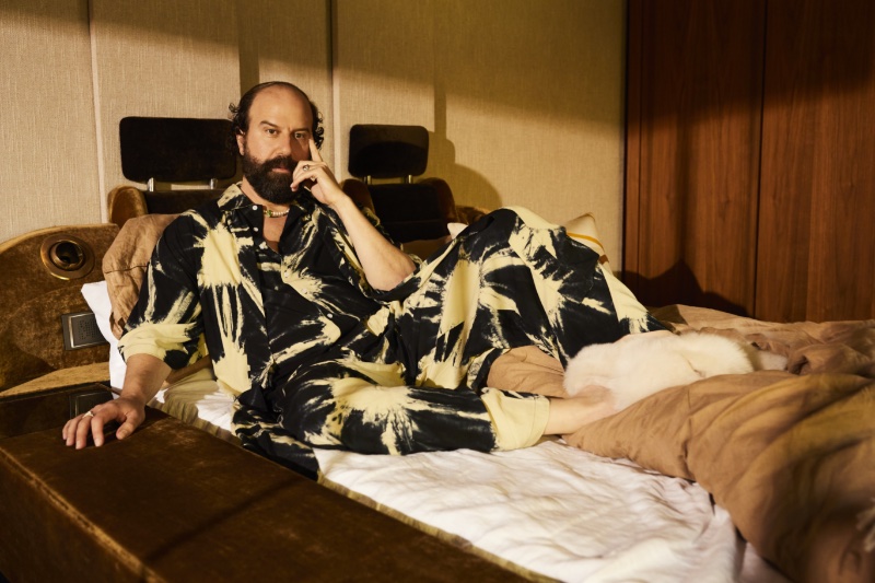 Relaxing in bed, Brett Gelman rocks a SUKU pajama set with Bottega Veneta shearling sandals. » Brett Gelman for Mr Porter: His Take on Fame, Style & Reality Relaxing in bed, Brett Gelman rocks a SUKU pajama set with Bottega Veneta shearling sandals.