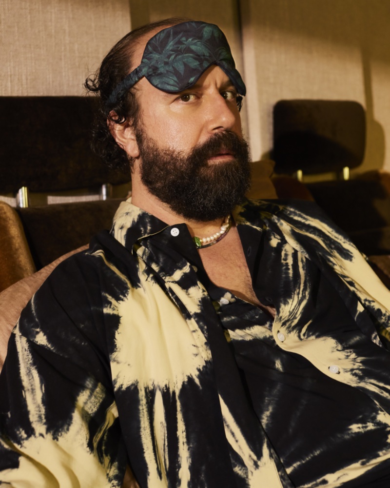 » Brett Gelman for Mr Porter: His Take on Fame, Style & Reality Brett Gelman 2022 Mr Porter The Journal Photoshoot 002