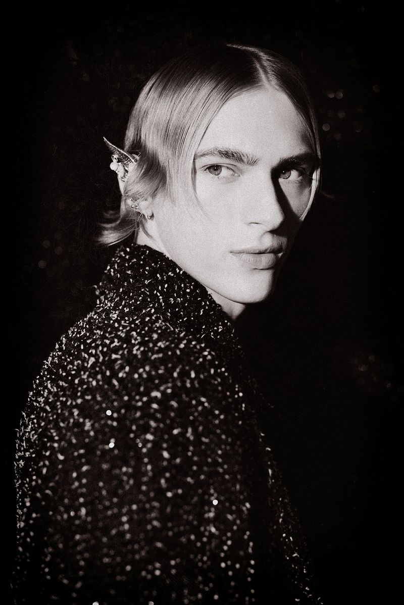 » Dominik Radiates Majesty for L'Officiel Hommes Thailand Dominik Sadoch 2022 LOfficiel Hommes Thailand 005