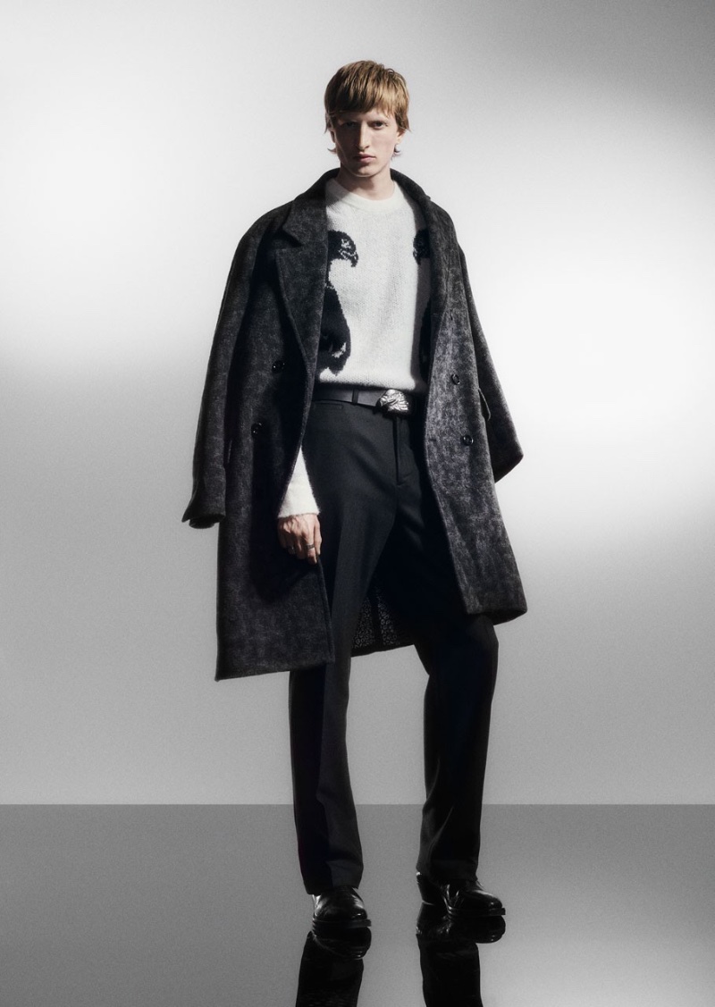 Delta van Melle wears an animal print coat for J.Lindeberg's holiday 2022 campaign. » Wild Life: How J.Lindeberg is Celebrating the Holidays Delta van Melle wears an animal print coat for J.Lindeberg's holiday 2022 campaign.