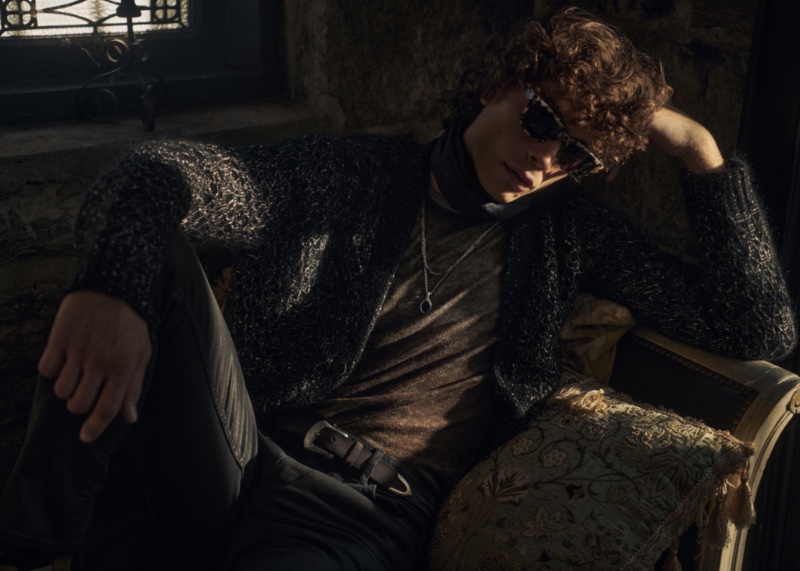 » Rebel's Regalia: John Varvatos Reinterprets Heritage Fashions John Varvatos Resort 2022 004