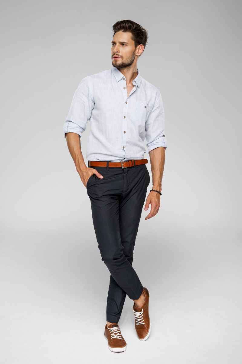 man shirt trousers sneakers leather belt business casual » Styling Men’s Business Casual Outfits: Modern Work Staples man shirt trousers sneakers leather belt business casual