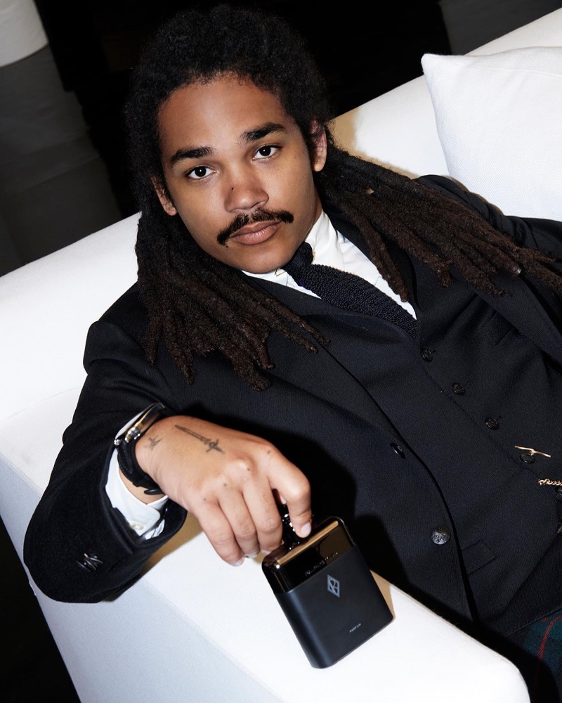 Model Luka Sabbat appears in the Ralph's Club holiday 2022 campaign. » Ralph's Club Convenes for a Chic Holiday Model Luka Sabbat appears in the Ralph's Club holiday 2022 campaign.