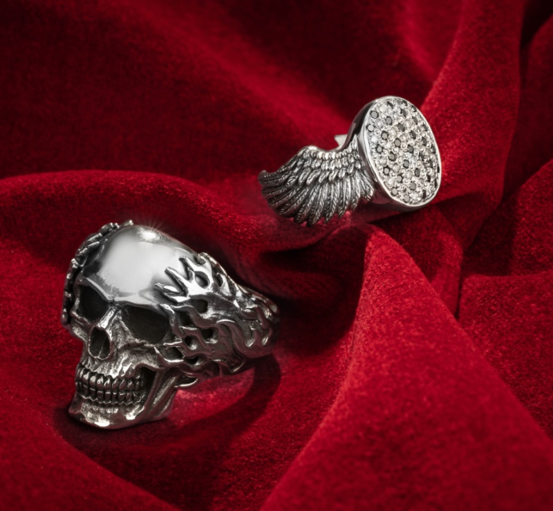 Travis Barker brings his signature style to Clocks + Colours with a Death Grip and Guardian ring. » Travis Barker Teams Up with Clocks + Colours for Punk-Inspired Jewelry Travis Barker brings his signature style to Clocks + Colours with a Death Grip and Guardian ring.