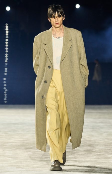 AMI Paris Men Fall Winter 2023 Collection Runway 003