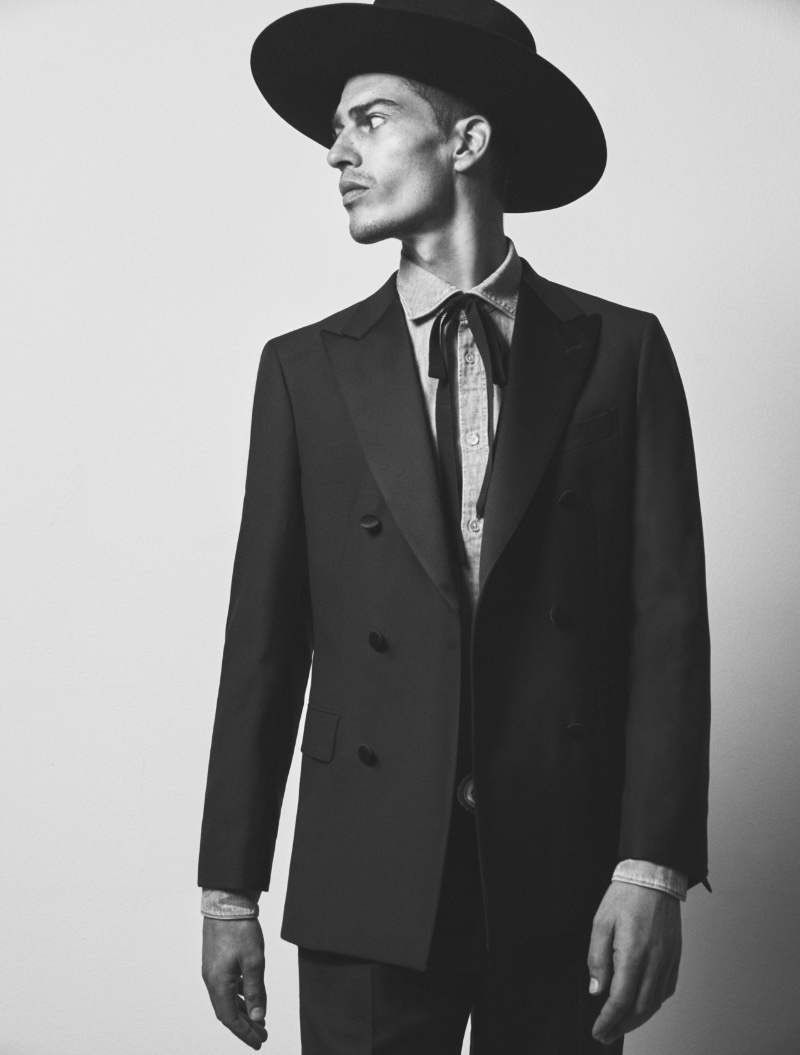 Boglioli presents its image of the modern campaign for its Western-inspired collection.