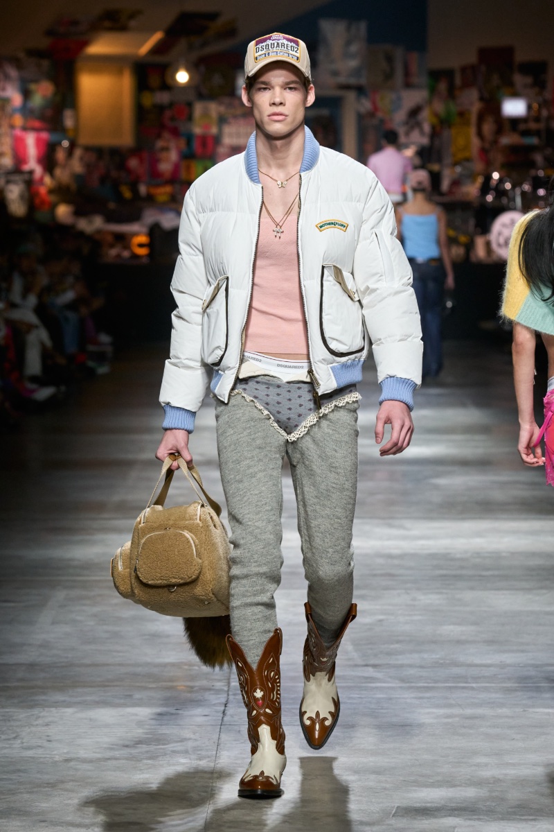 Dsquared2 Men Fall Winter 2023 Collection Runway 004