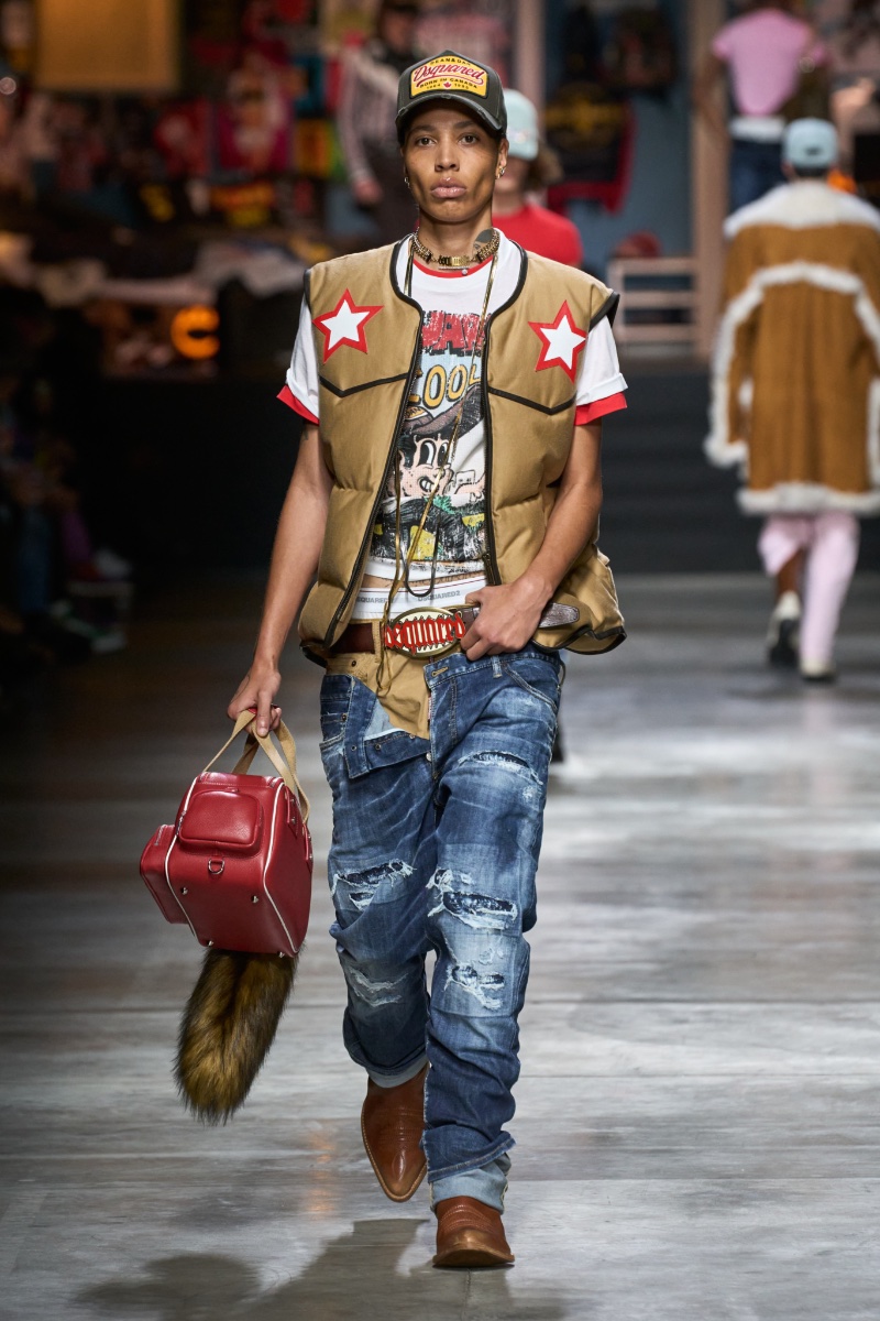 Dsquared2 Men Fall Winter 2023 Collection Runway 008
