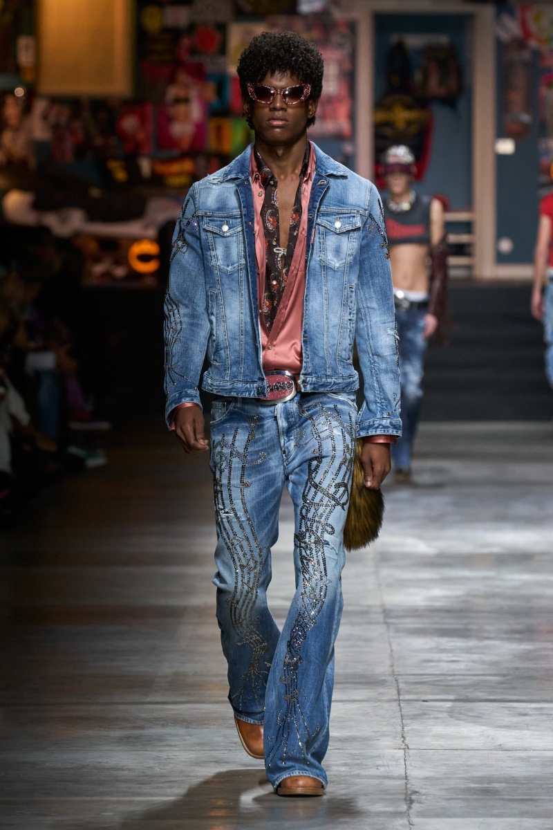 Dsquared2 Men Fall Winter 2023 Collection Runway 011