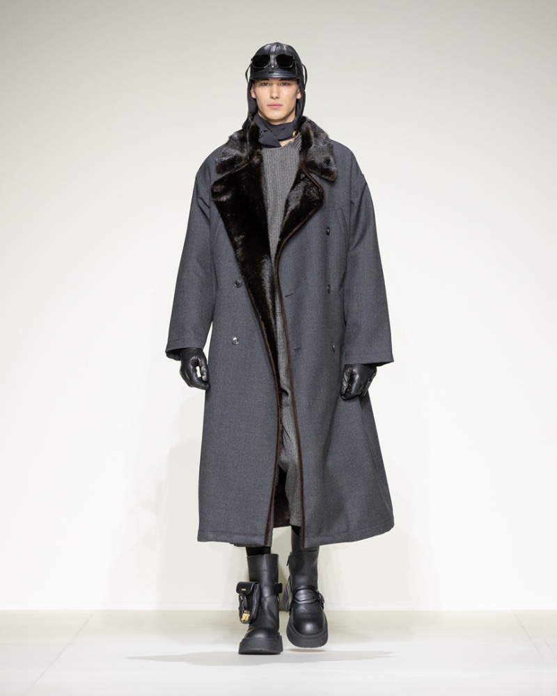 » Emporio Armani Takes Flight with Fall '23 Collection Emporio Armani Men Fall Winter 2023 Runway Collection 001