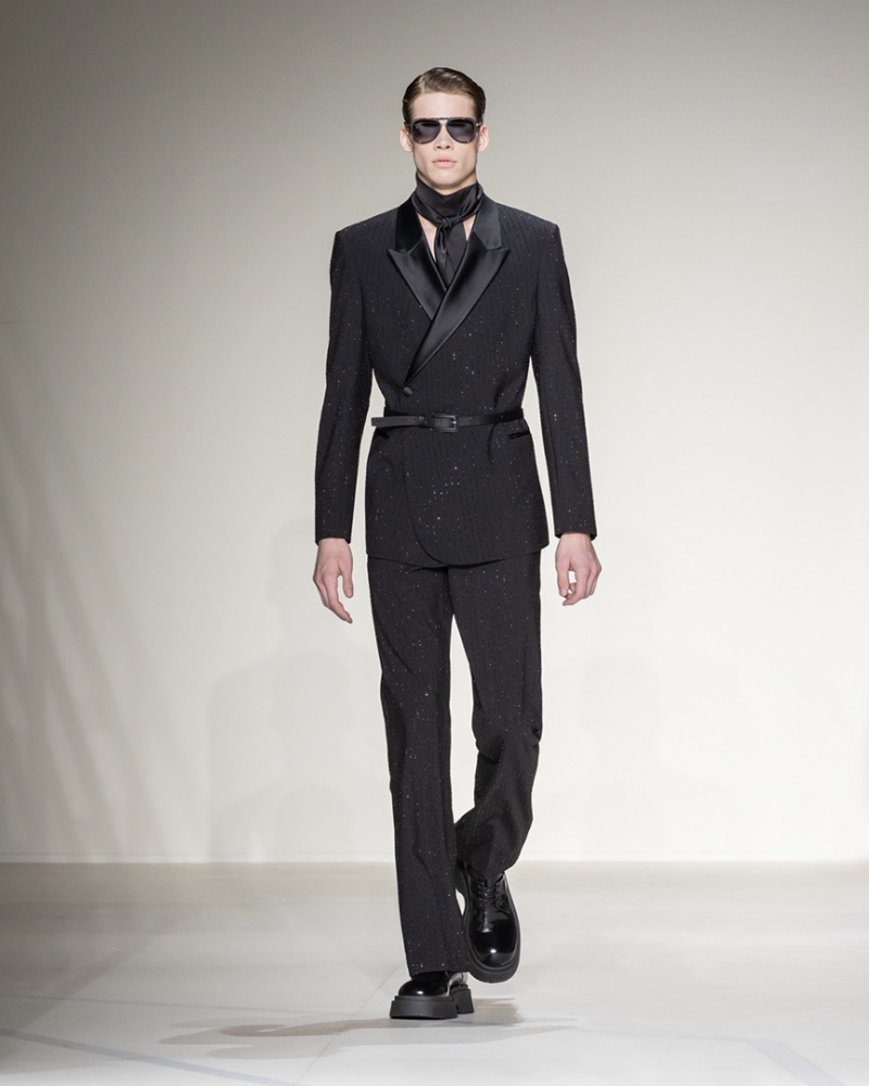 Emporio Armani Men's Fall/Winter 2023 Collection Runway