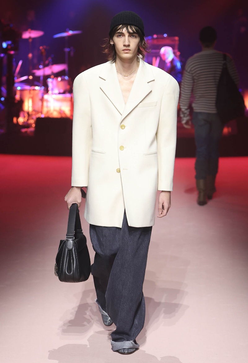 Gucci Men Fall Winter 2023 Collection Runway 025
