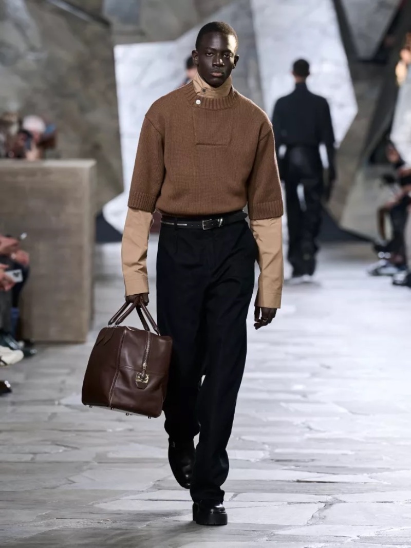 Hermès Updates Classic Bags for Men's Fall/Winter 2023 in 2023