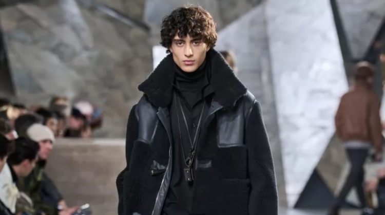 Hermes Men Fall Winter 2023 Collection Runway 032