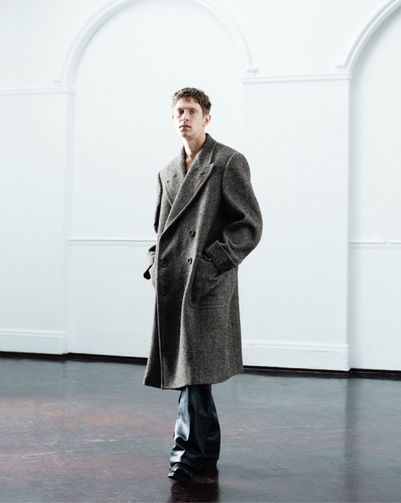 » Mathias Lauridsen Models the 24/7 Uniform for Matches Fashion Mathias Lauridsen 2023 MatchesFashion Editorial 006