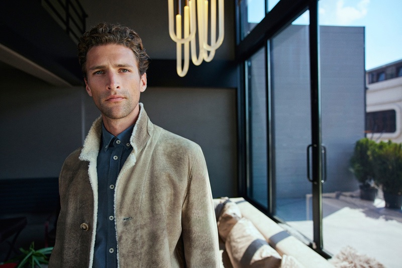 Taking the spotlight for Ramsey, Fabrizio Silva inspires in a tailored shearling jacket with a smart button-down shirt. » Ramsey Elevates Winter with Chic Fits & Textures Taking the spotlight for Ramsey, Fabrizio Silva inspires in a tailored shearling jacket with a smart button-down shirt.