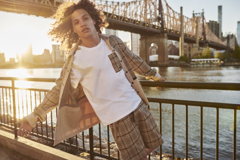 CO-ORD style continues to reign as model Jaleen Oliver fronts DKNY's spring-summer 2023 campaign. 