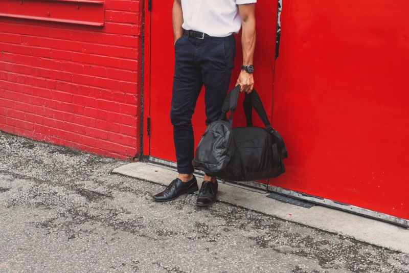 Man Chinos White T-shirt » Slacks: The Essential Men's Wardrobe Staple Man Chinos White T-shirt