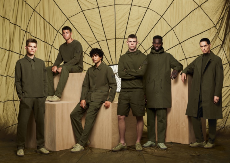 Stone Island embraces military green for monochrome ensembles as part of its Ghost Pieces collection for spring-summer 2023. » Modern Camouflage: Stone Island Ghost Pieces Collection Stone Island embraces military green for monochrome ensembles as part of its Ghost Pieces collection for spring-summer 2023.