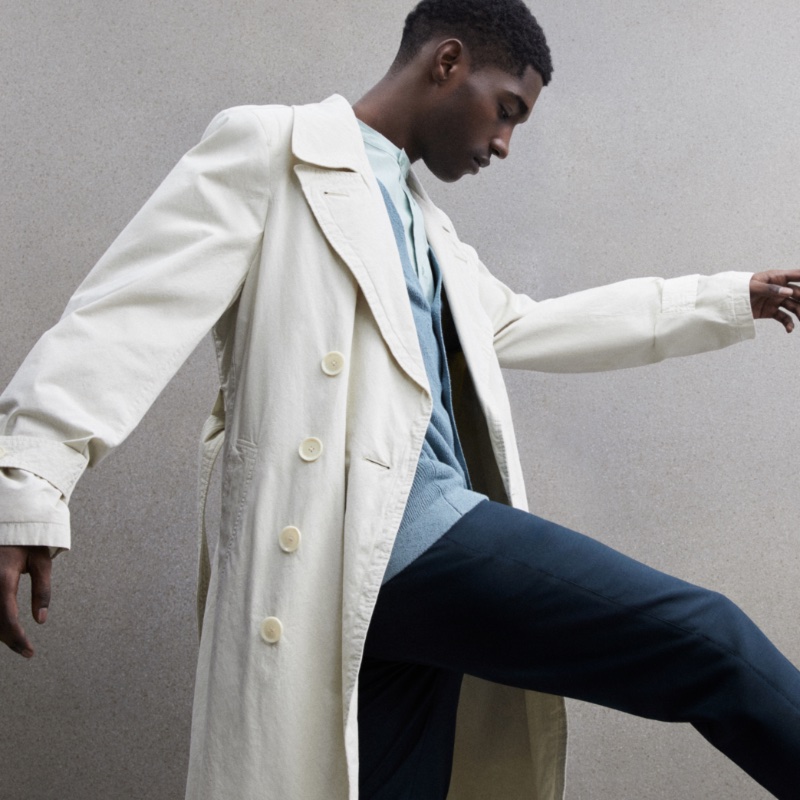 Diogo Gomes sports a relaxed-fit cotton trench. 